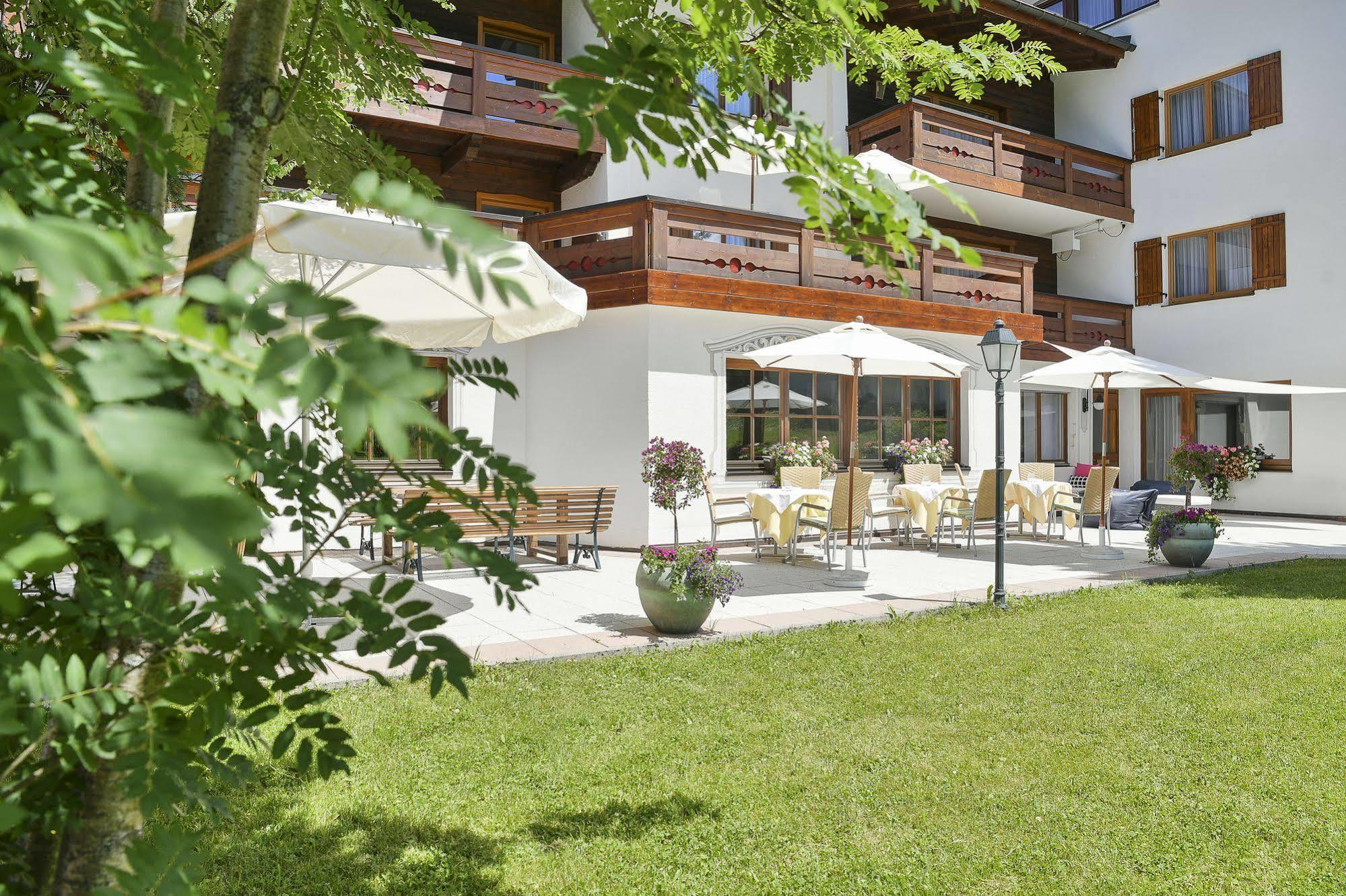 Hotel Schwarzwand Лех Экстерьер фото