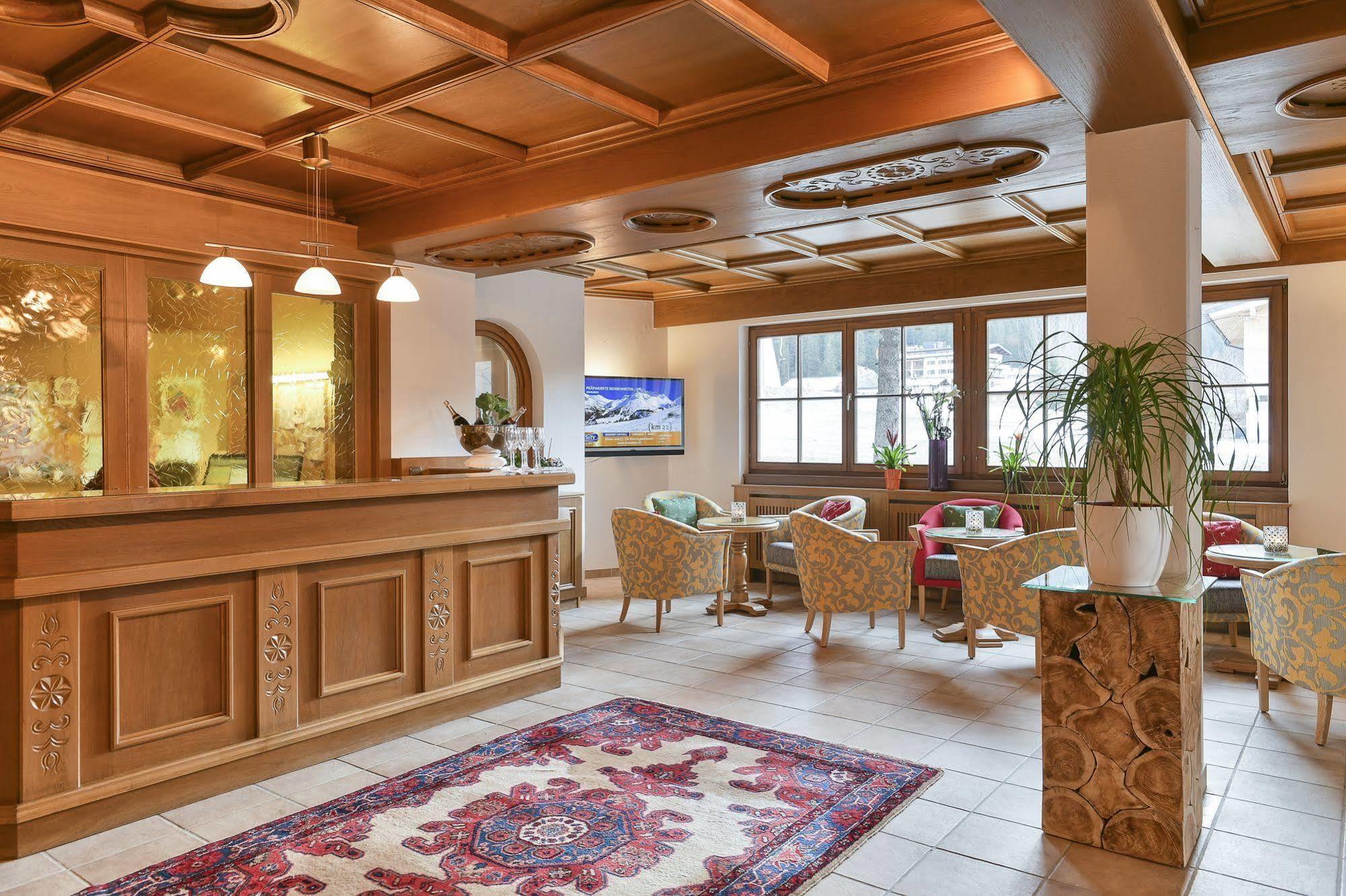 Hotel Schwarzwand Лех Экстерьер фото